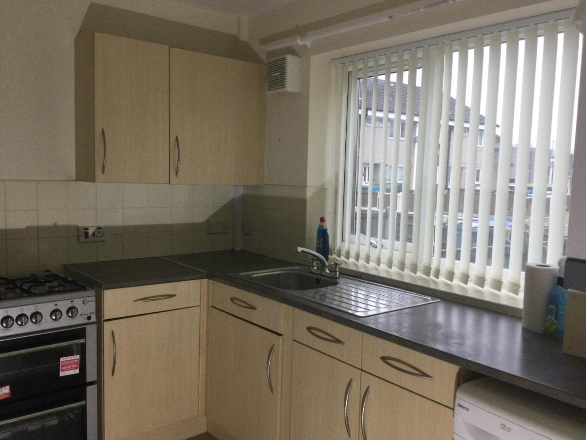 Nice Residential Within Easy Reach Of Town Manchester Exterior photo